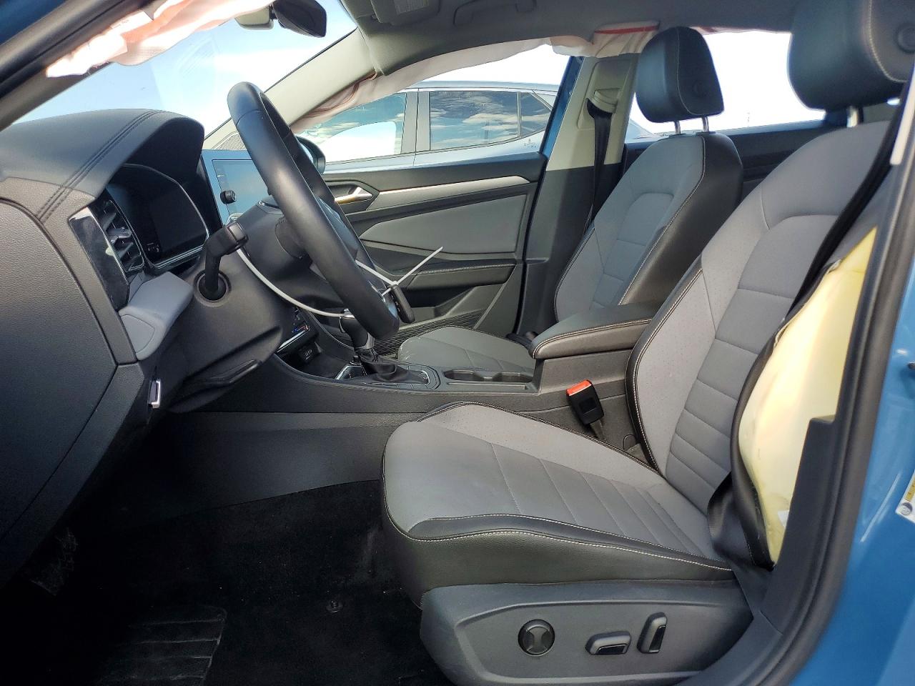 2025 VOLKSWAGEN JETTA SE photo 7