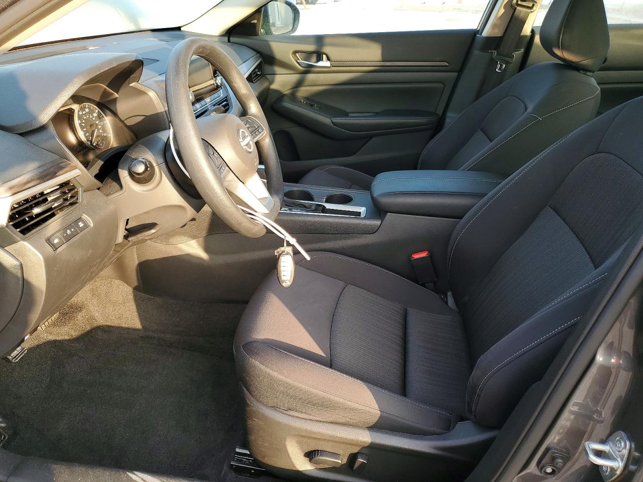 2025 NISSAN ALTIMA SV photo 7