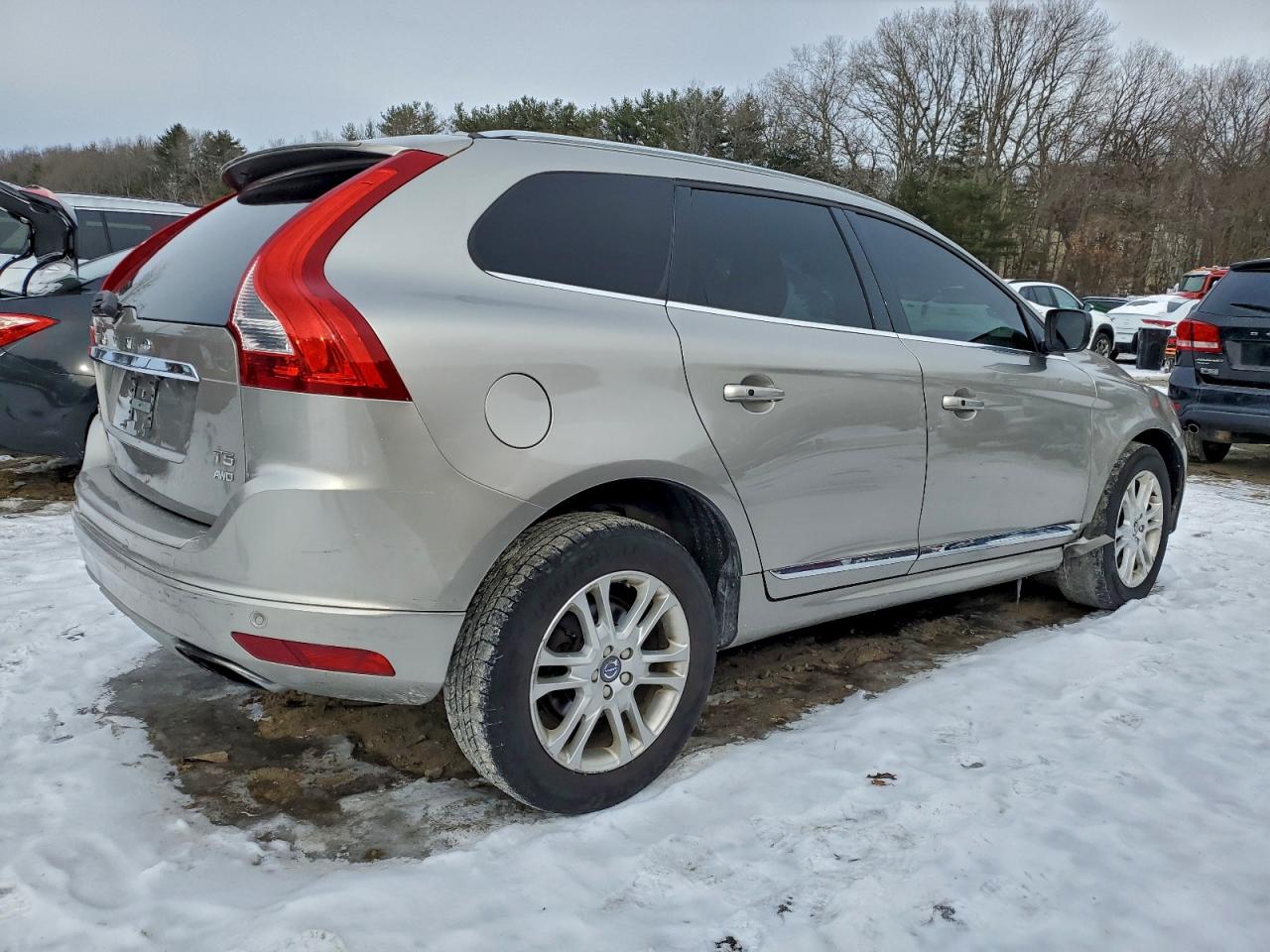 2016 VOLVO XC60 T5 PREMIER photo 3