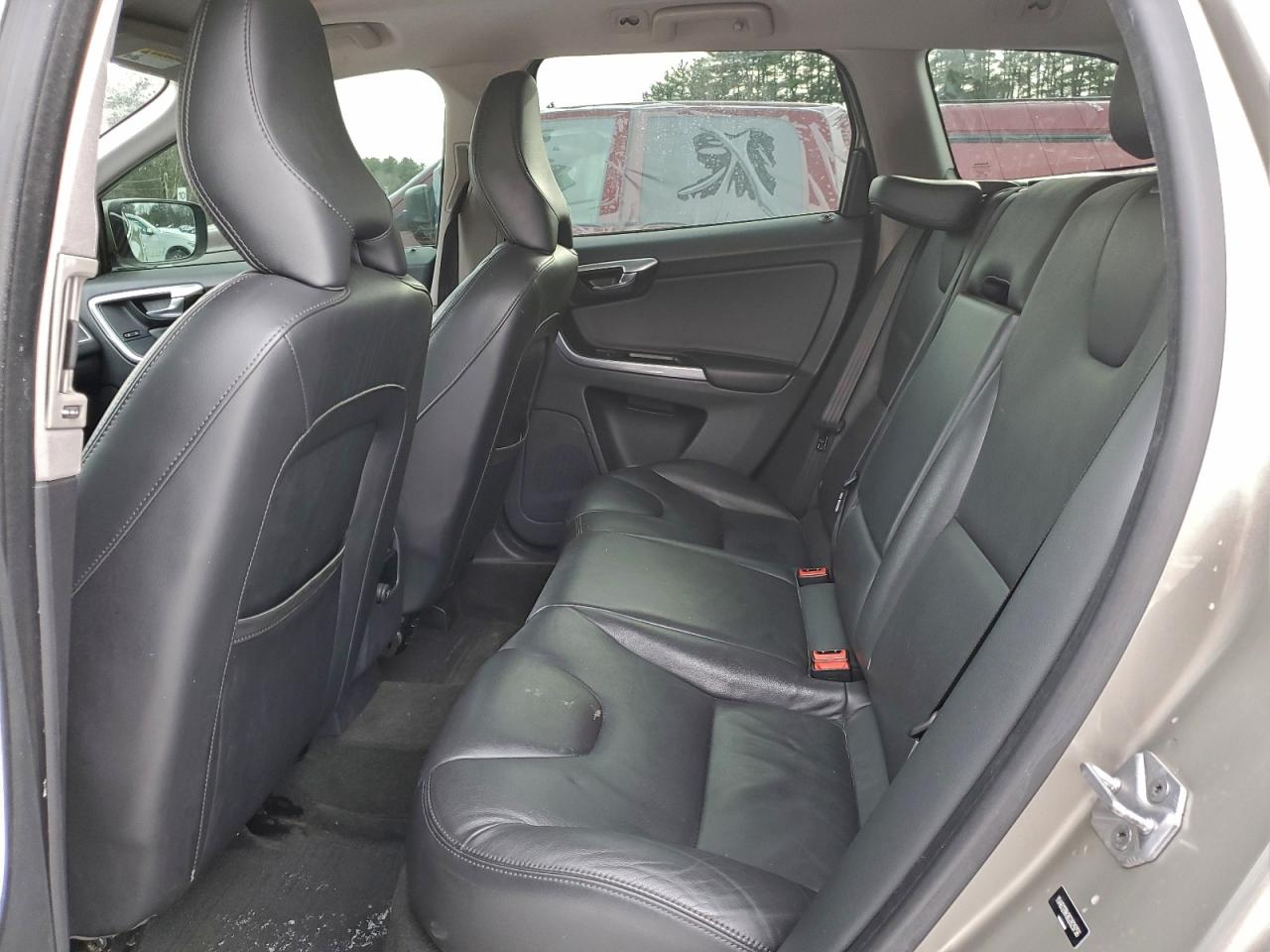 2016 VOLVO XC60 T5 PREMIER photo 11