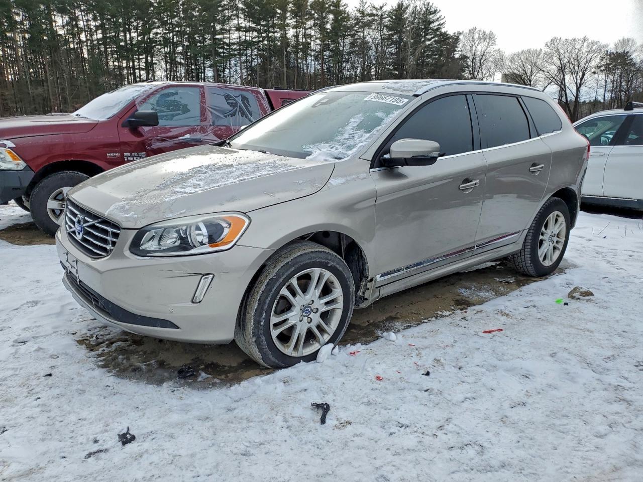 2016 VOLVO XC60