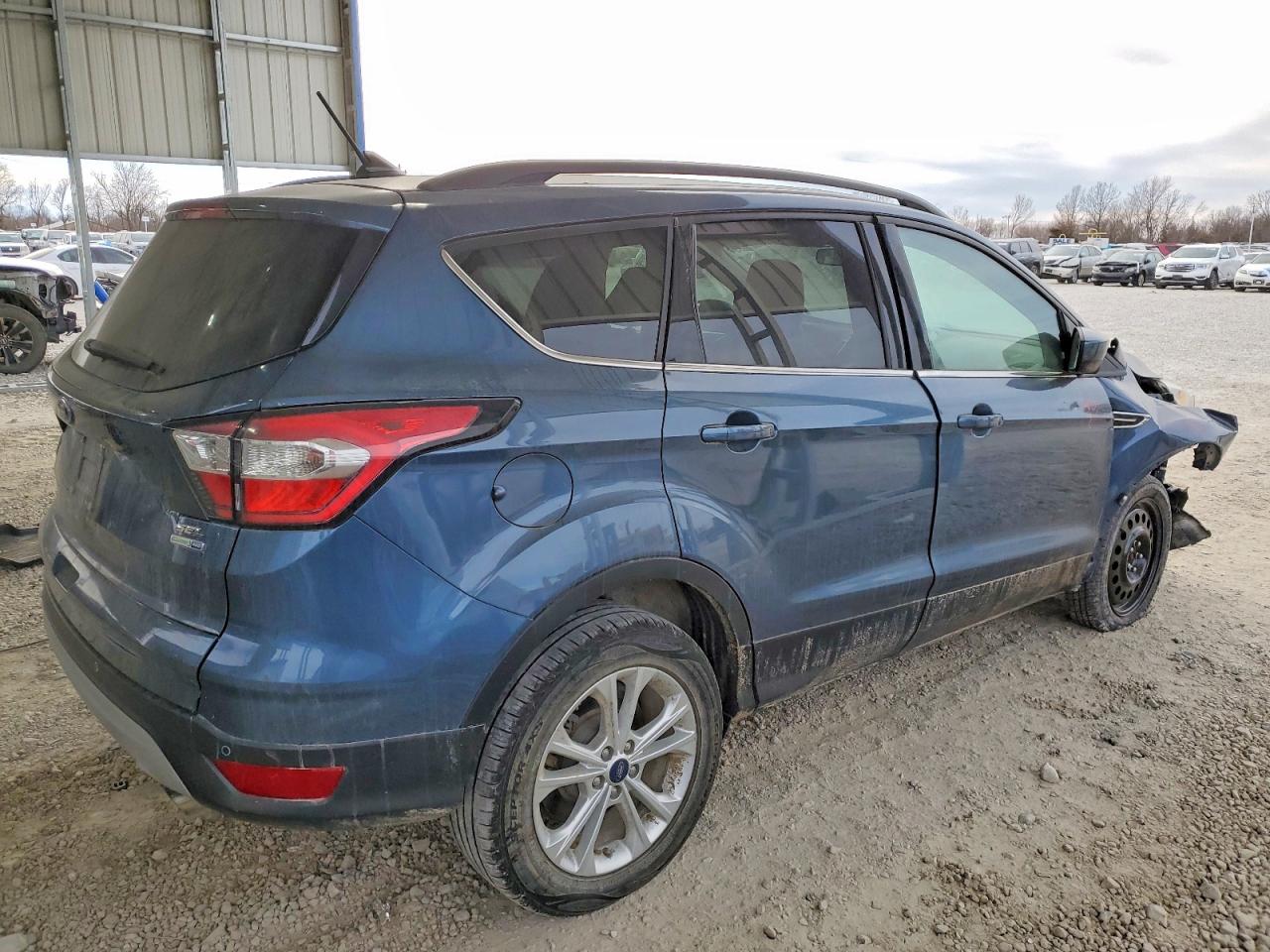 2018 FORD ESCAPE SEL photo 3