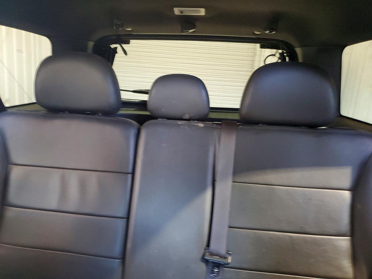 2010 FORD ESCAPE photo 10