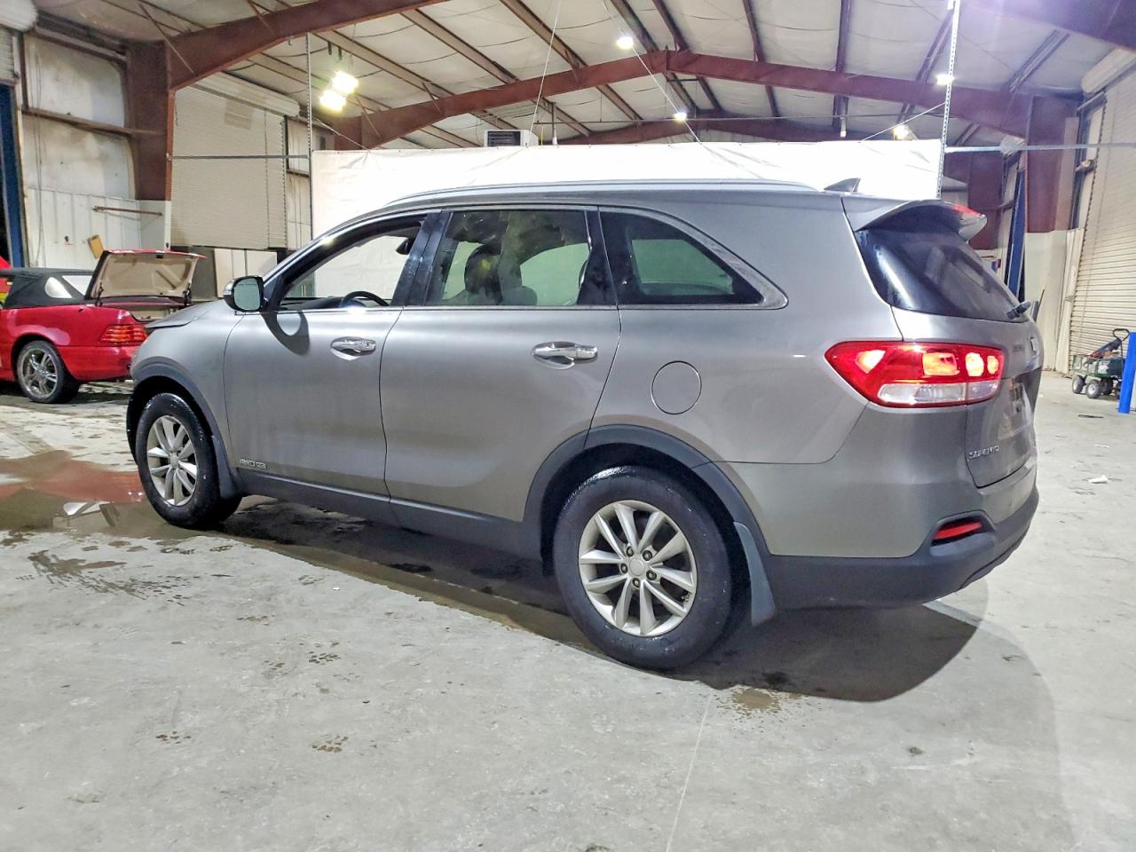 2017 KIA SORENTO LX photo 2