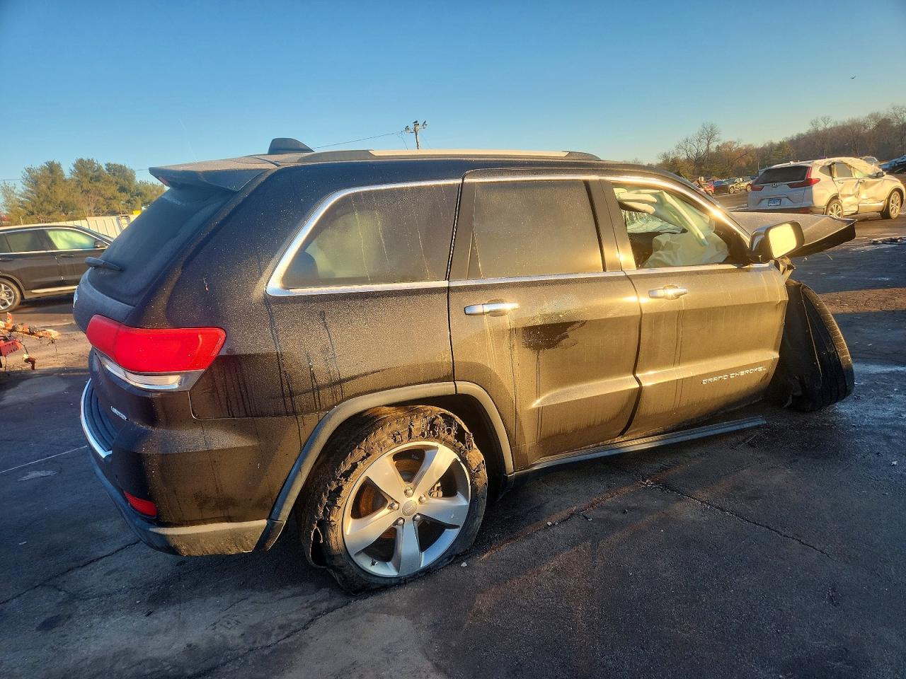 2016 JEEP GRAND CHEROKEE LIMITED photo 3