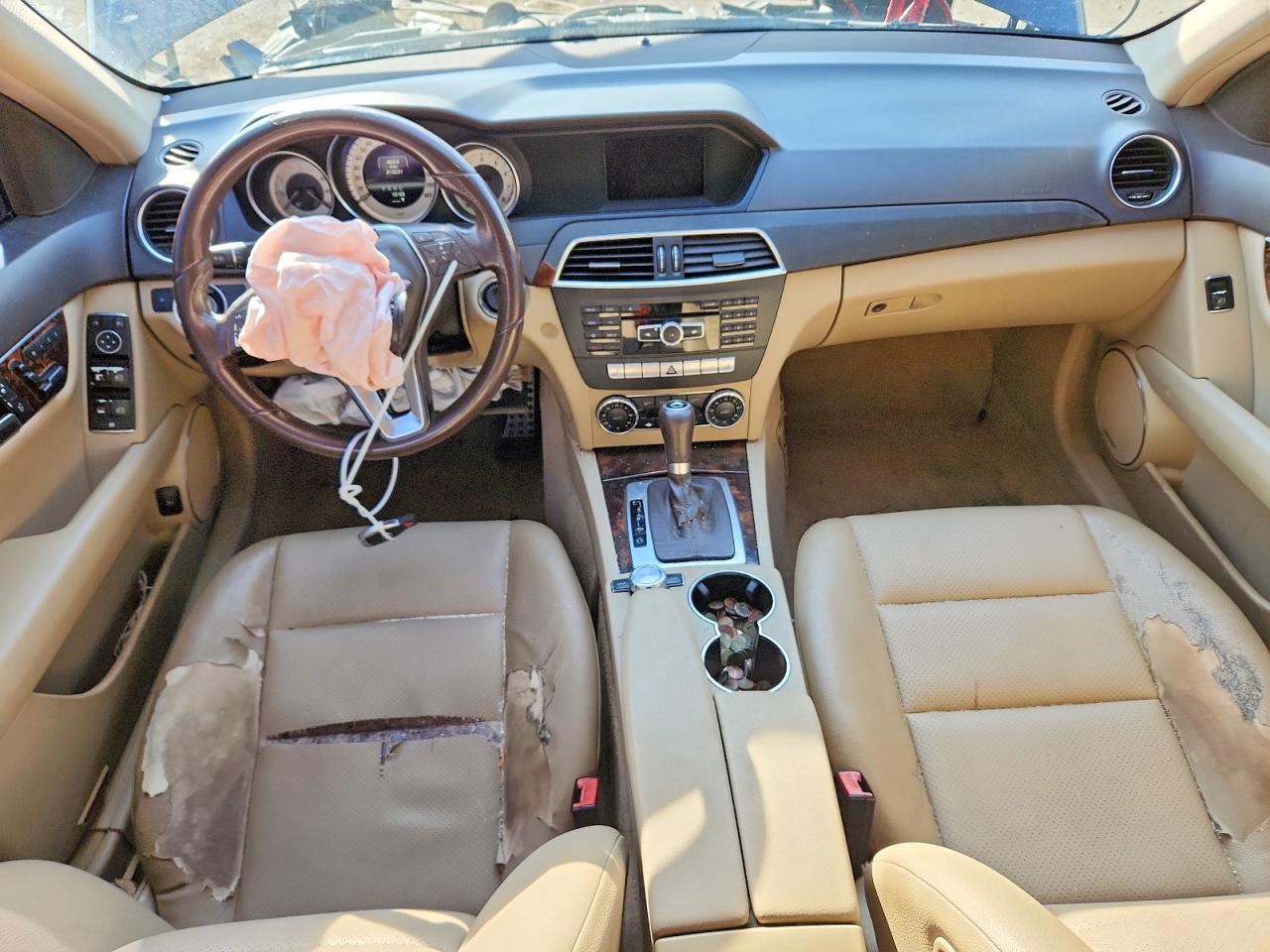 2013 MERCEDES-BENZ C 250 photo 8