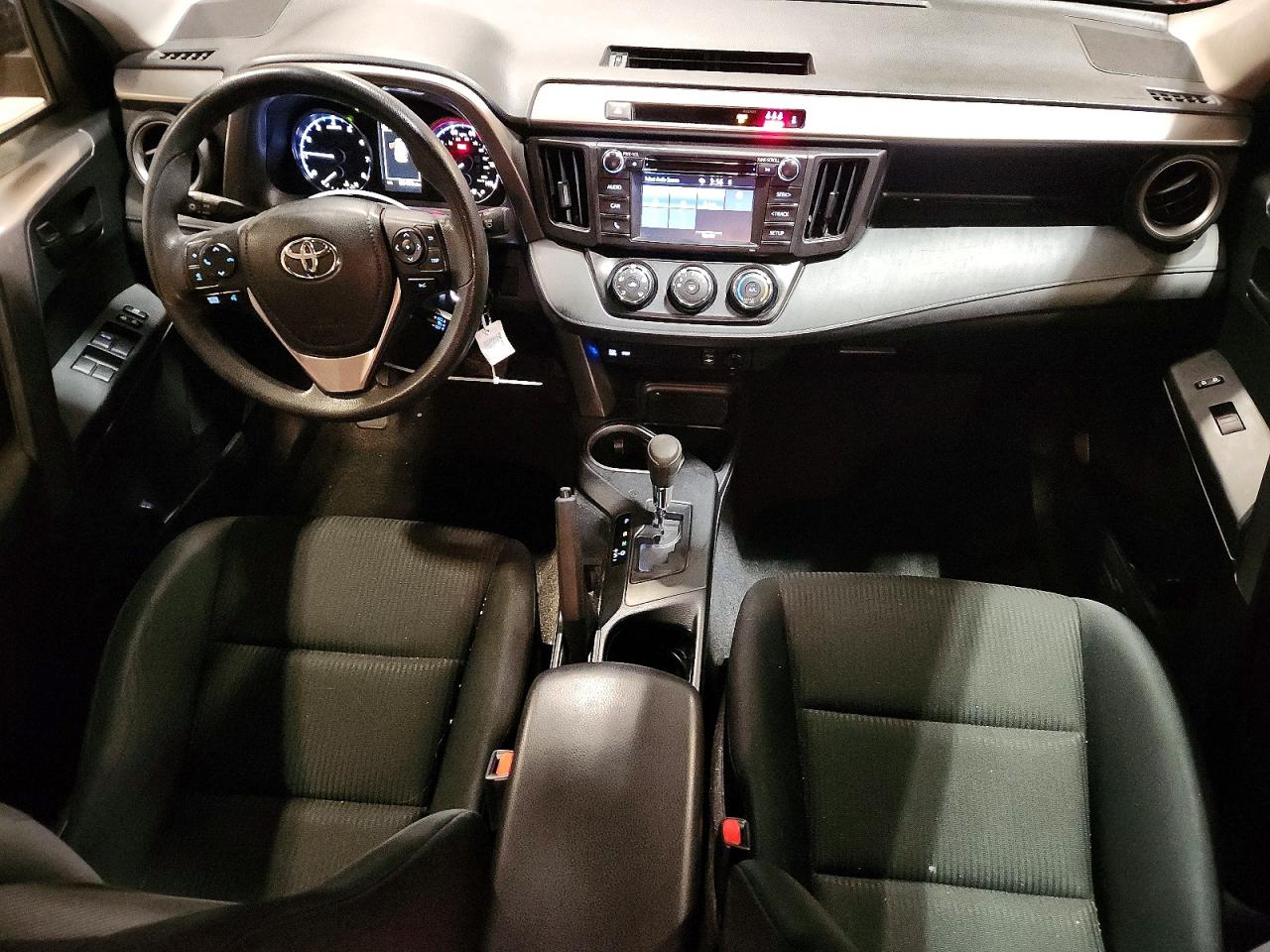 2017 TOYOTA RAV4 LE photo 8