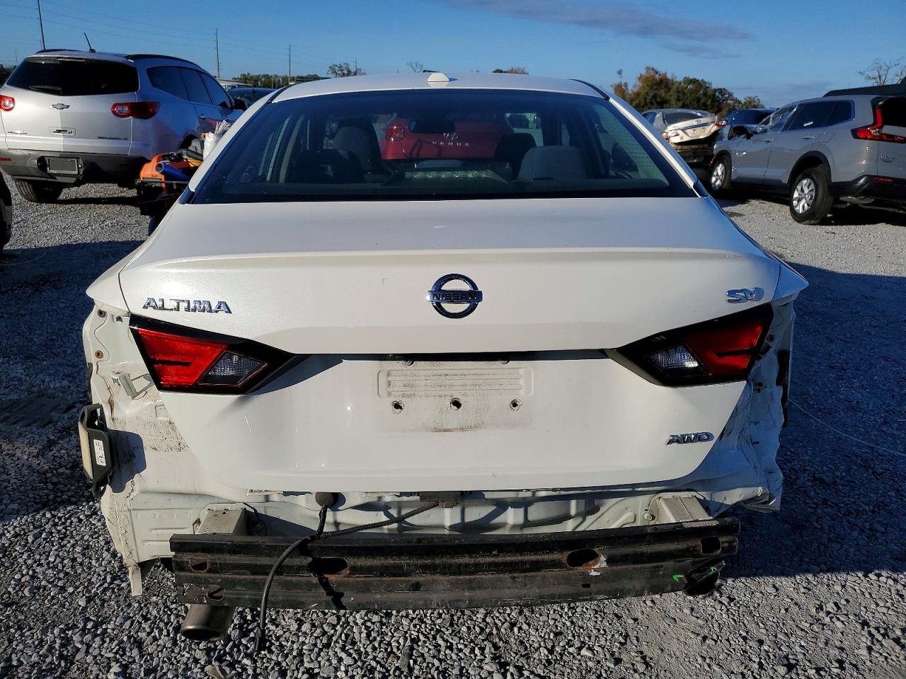 2019 NISSAN ALTIMA SV photo 6