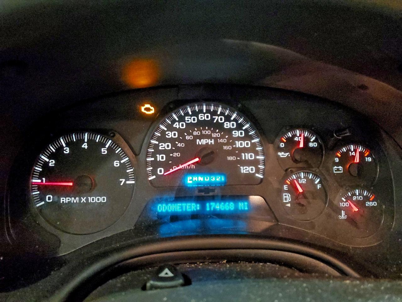 2005 CHEVROLET TRAILBLAZER LS photo 9