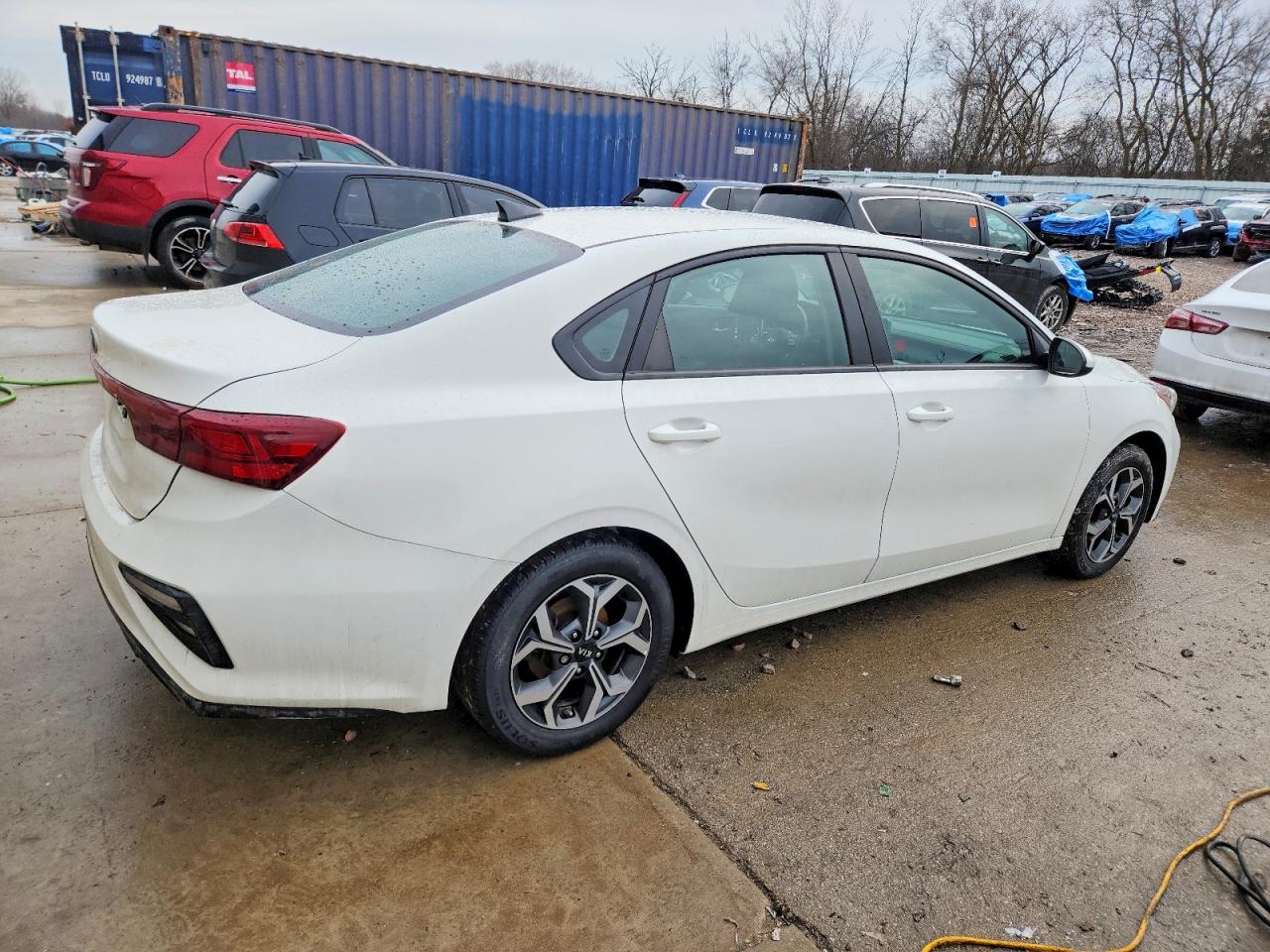 2020 KIA FORTE FE photo 3