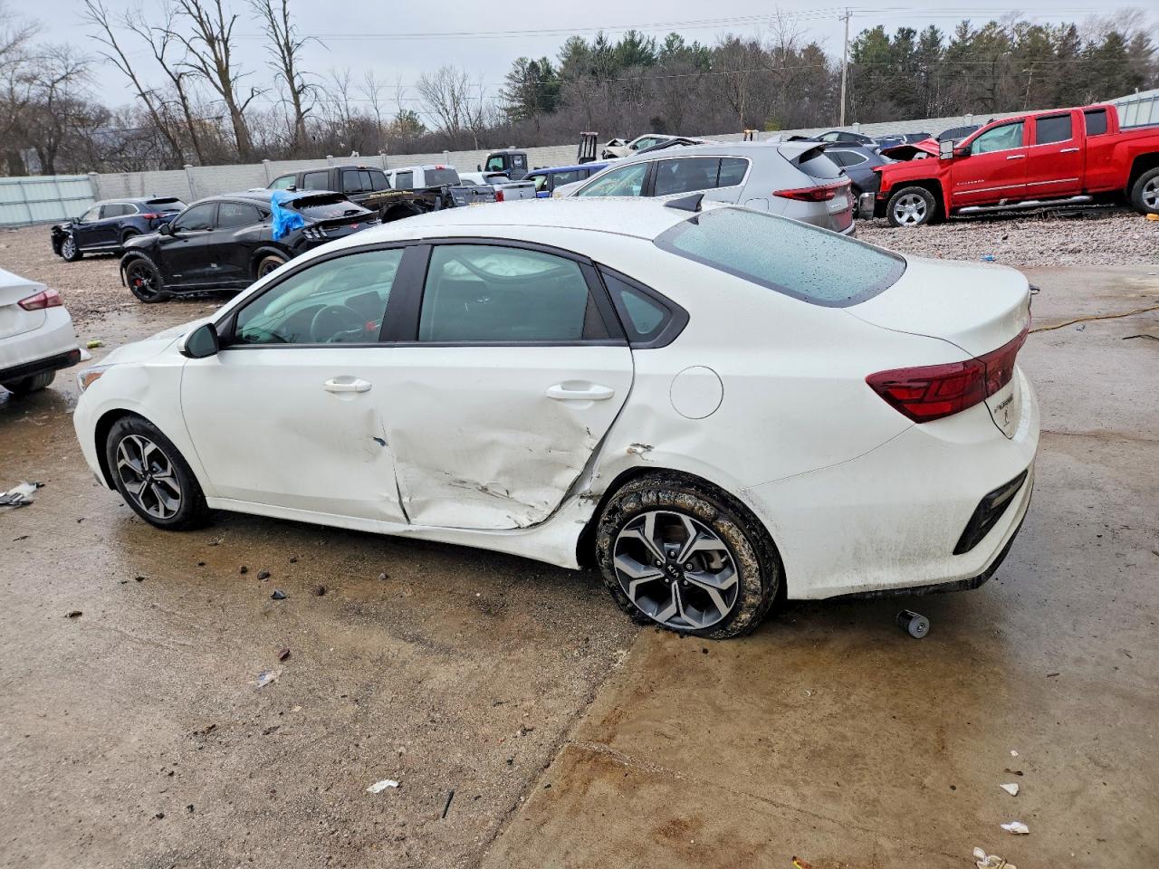 2020 KIA FORTE FE photo 2
