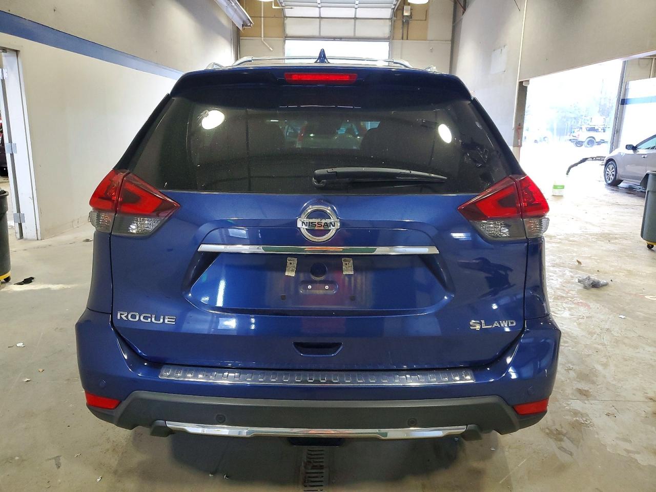 2020 NISSAN ROGUE S photo 6
