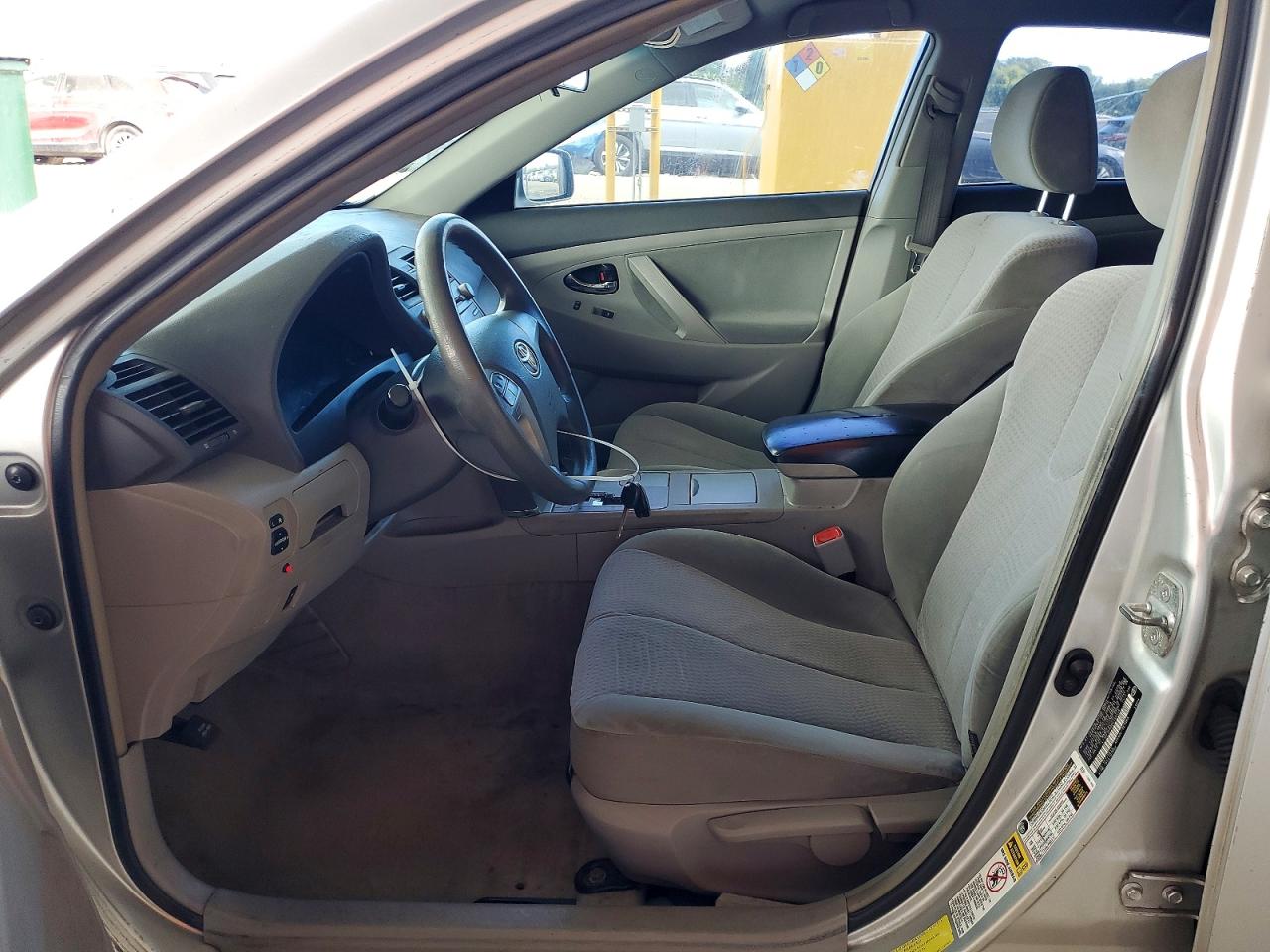 2011 TOYOTA CAMRY BASE photo 7