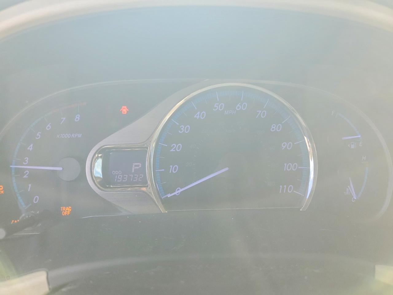 2013 TOYOTA SIENNA XLE photo 9