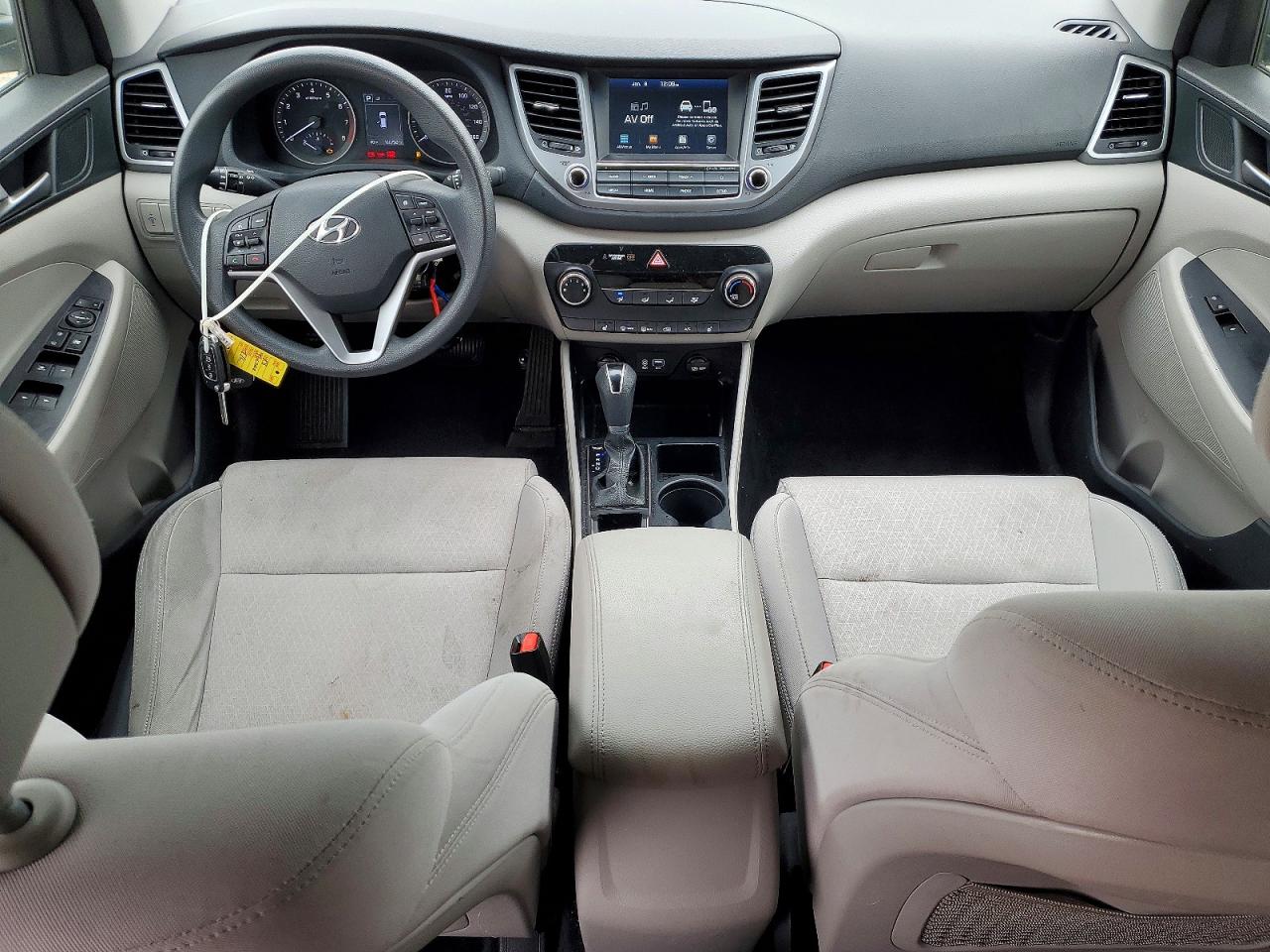 2018 HYUNDAI TUCSON SEL photo 8