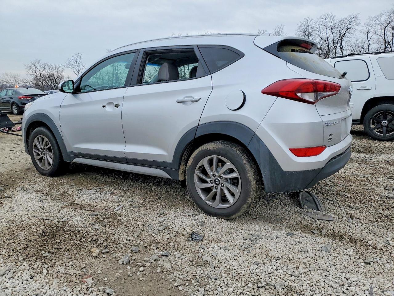 2018 HYUNDAI TUCSON SEL photo 2