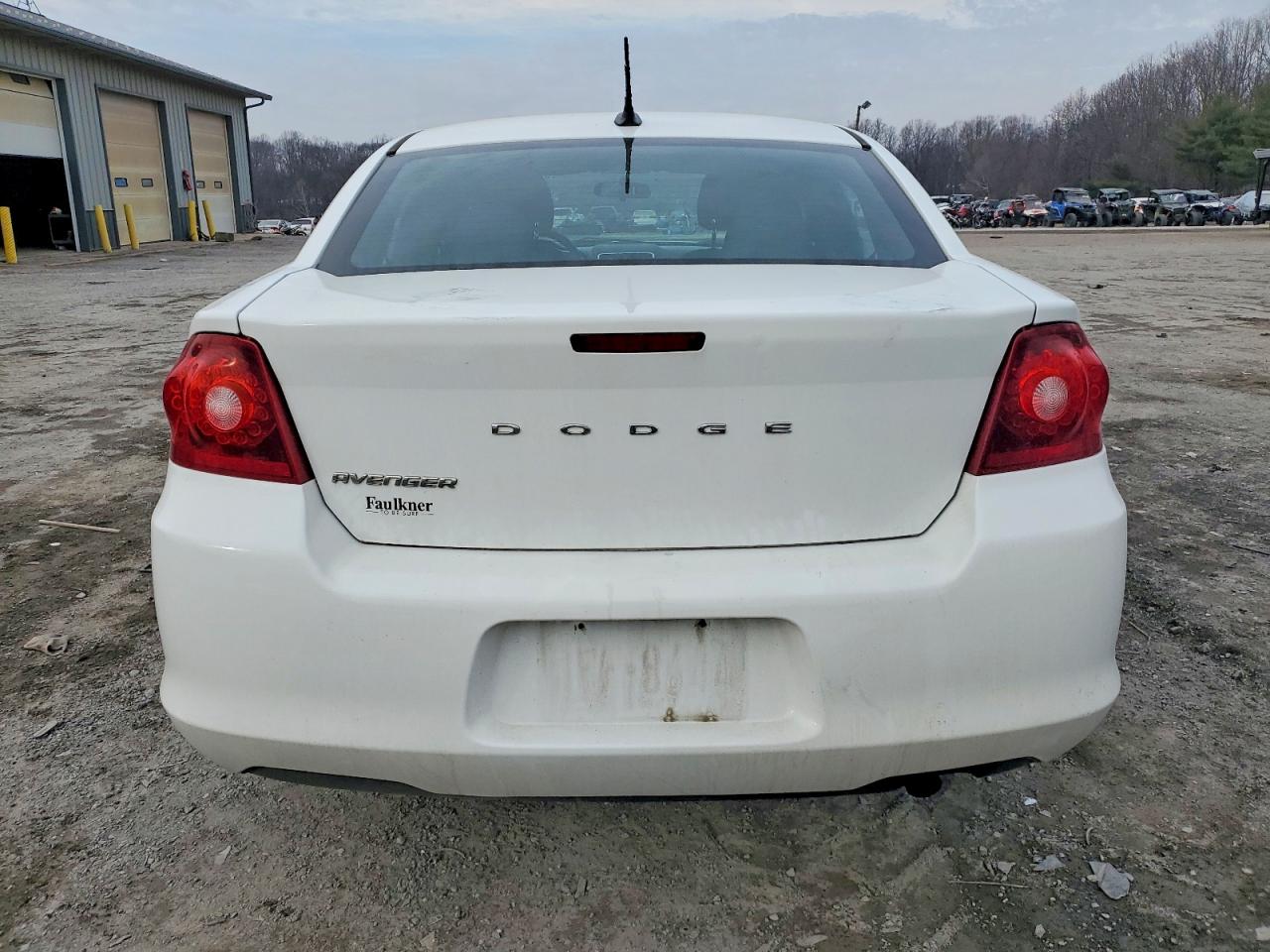 2014 DODGE AVENGER SE photo 6