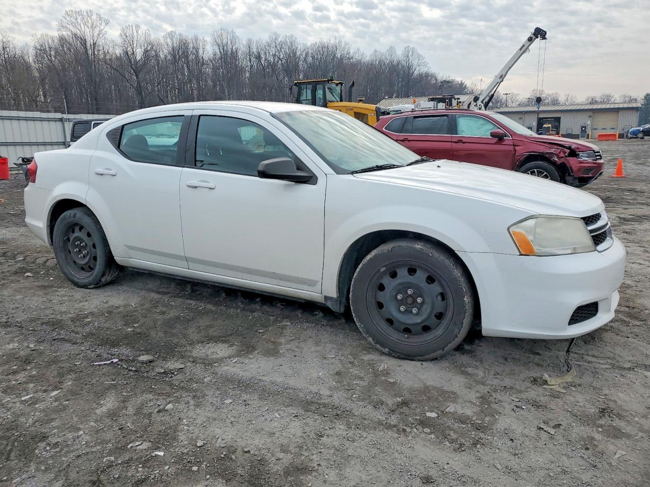 2014 DODGE AVENGER SE photo 4