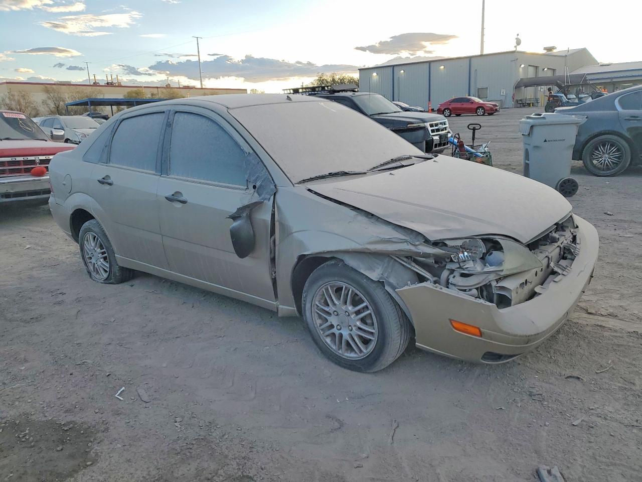 2006 FORD FOCUS ZX4 photo 4