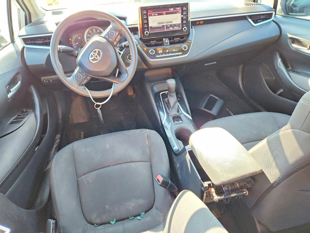2020 TOYOTA COROLLA LE photo 8