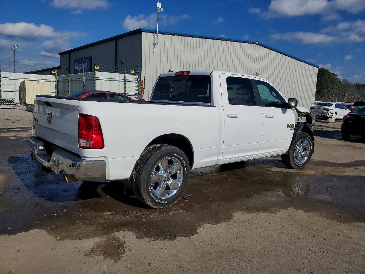 2019 RAM 1500 CLASSIC SLT photo 5