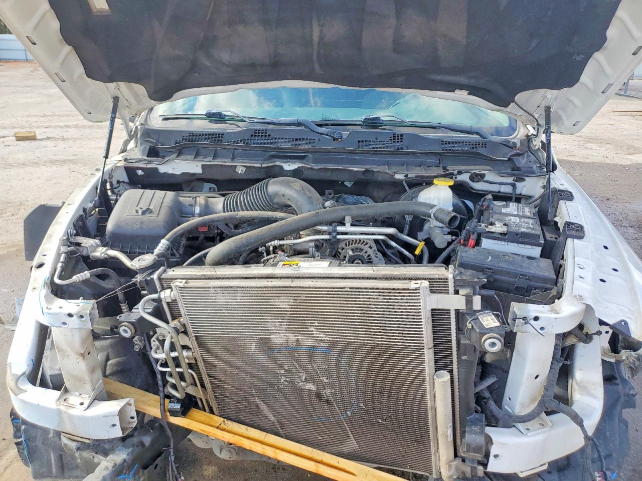 2019 RAM 1500 CLASSIC SLT photo 21