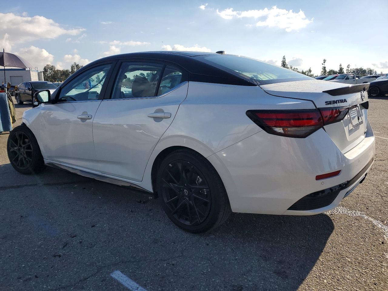 2025 NISSAN SENTRA SR photo 2