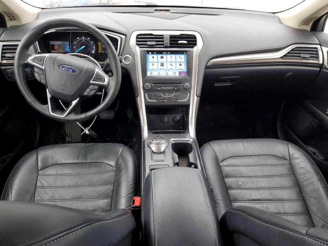 2017 FORD FUSION SE photo 8