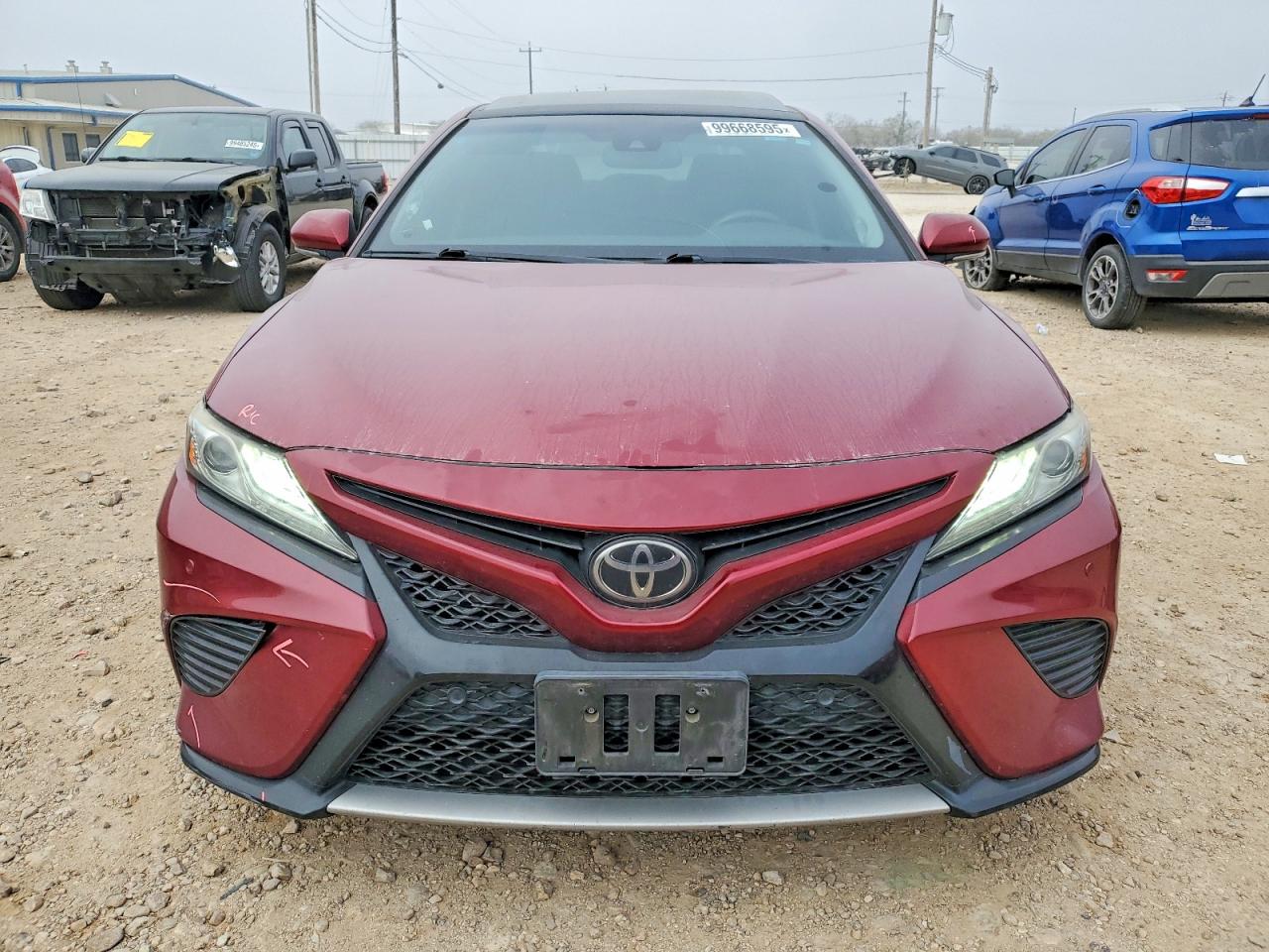 2018 TOYOTA CAMRY XSE photo 5