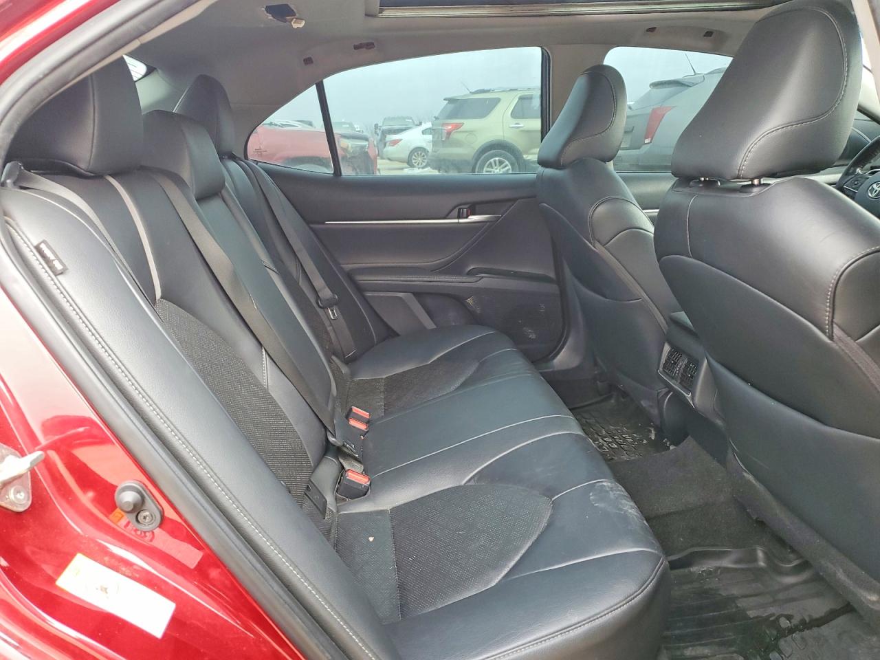 2018 TOYOTA CAMRY XSE photo 10