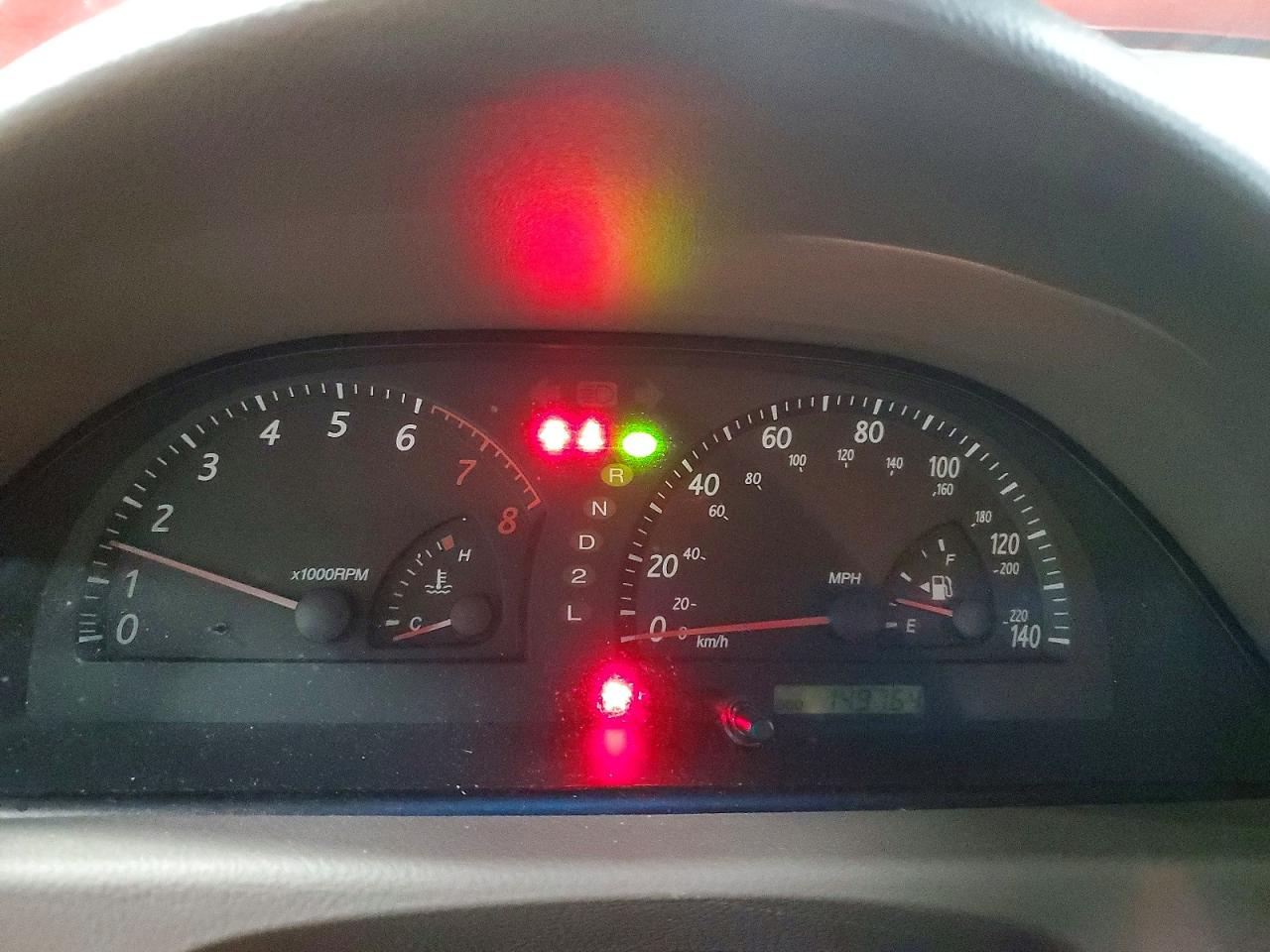 2004 TOYOTA CAMRY LE photo 9