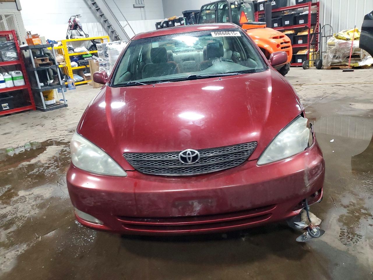 2004 TOYOTA CAMRY LE photo 5