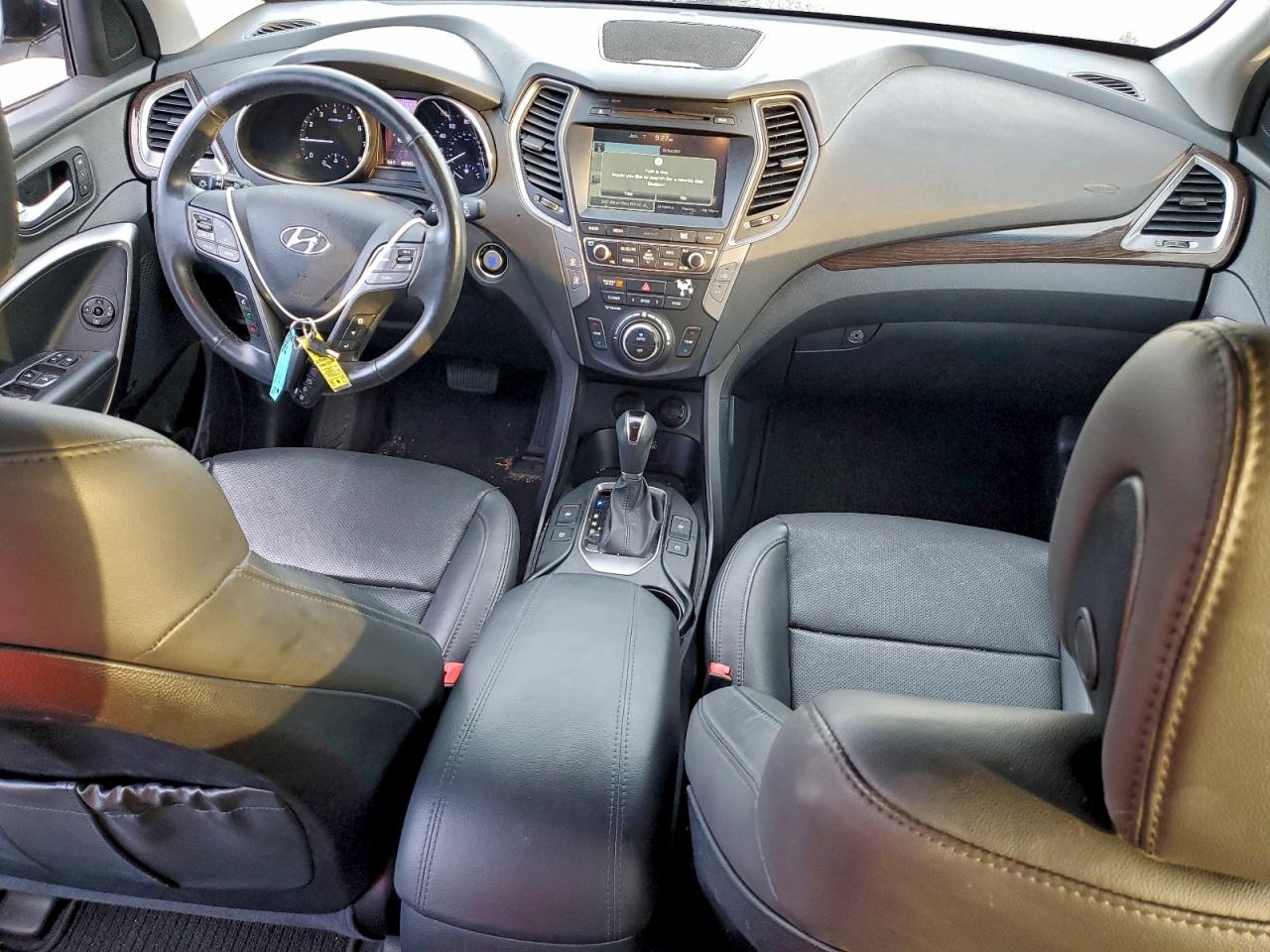 2017 HYUNDAI SANTA FE SPORT photo 8