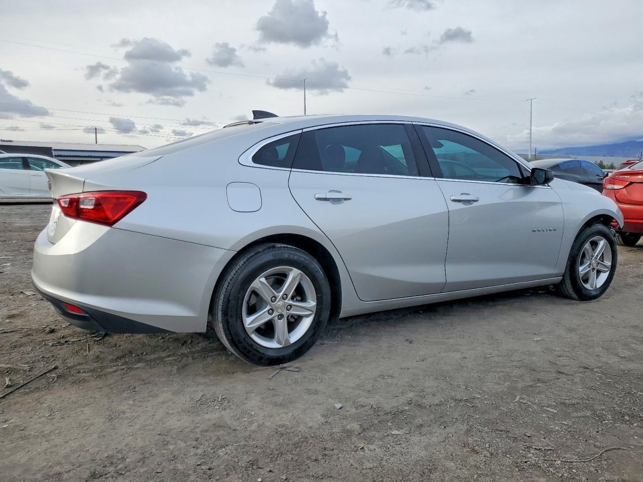 2022 CHEVROLET MALIBU LS photo 3