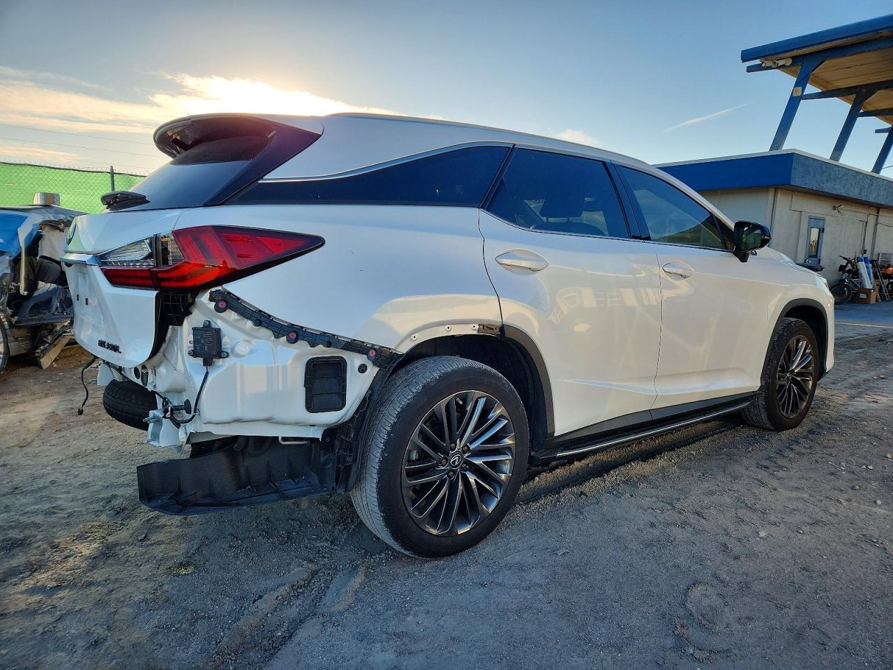 2022 LEXUS RX 350 L photo 3