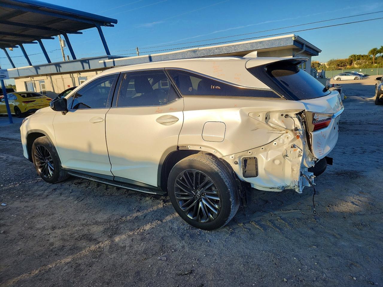 2022 LEXUS RX 350 L photo 2