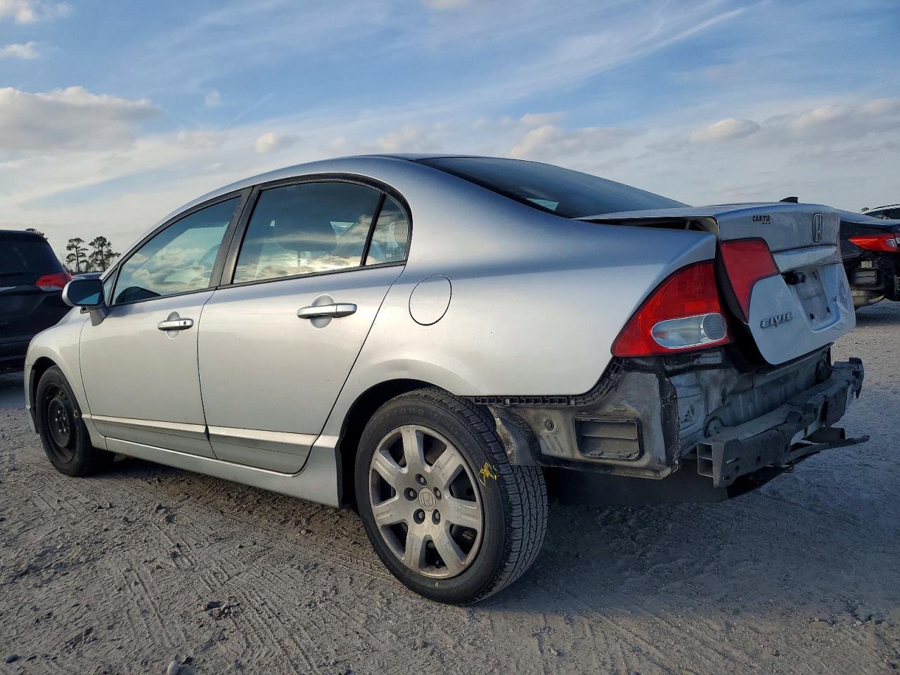 2010 HONDA CIVIC LX photo 2