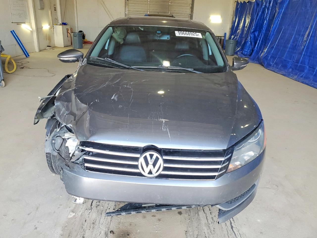 2012 VOLKSWAGEN PASSAT SE photo 5