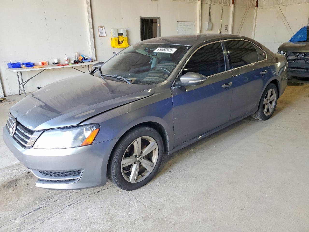 2012 VOLKSWAGEN PASSAT