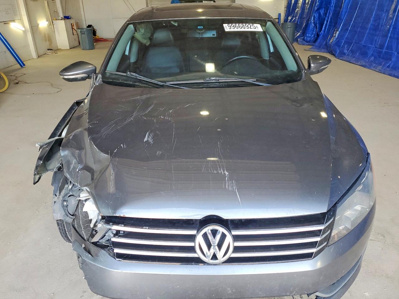 2012 VOLKSWAGEN PASSAT SE photo 11