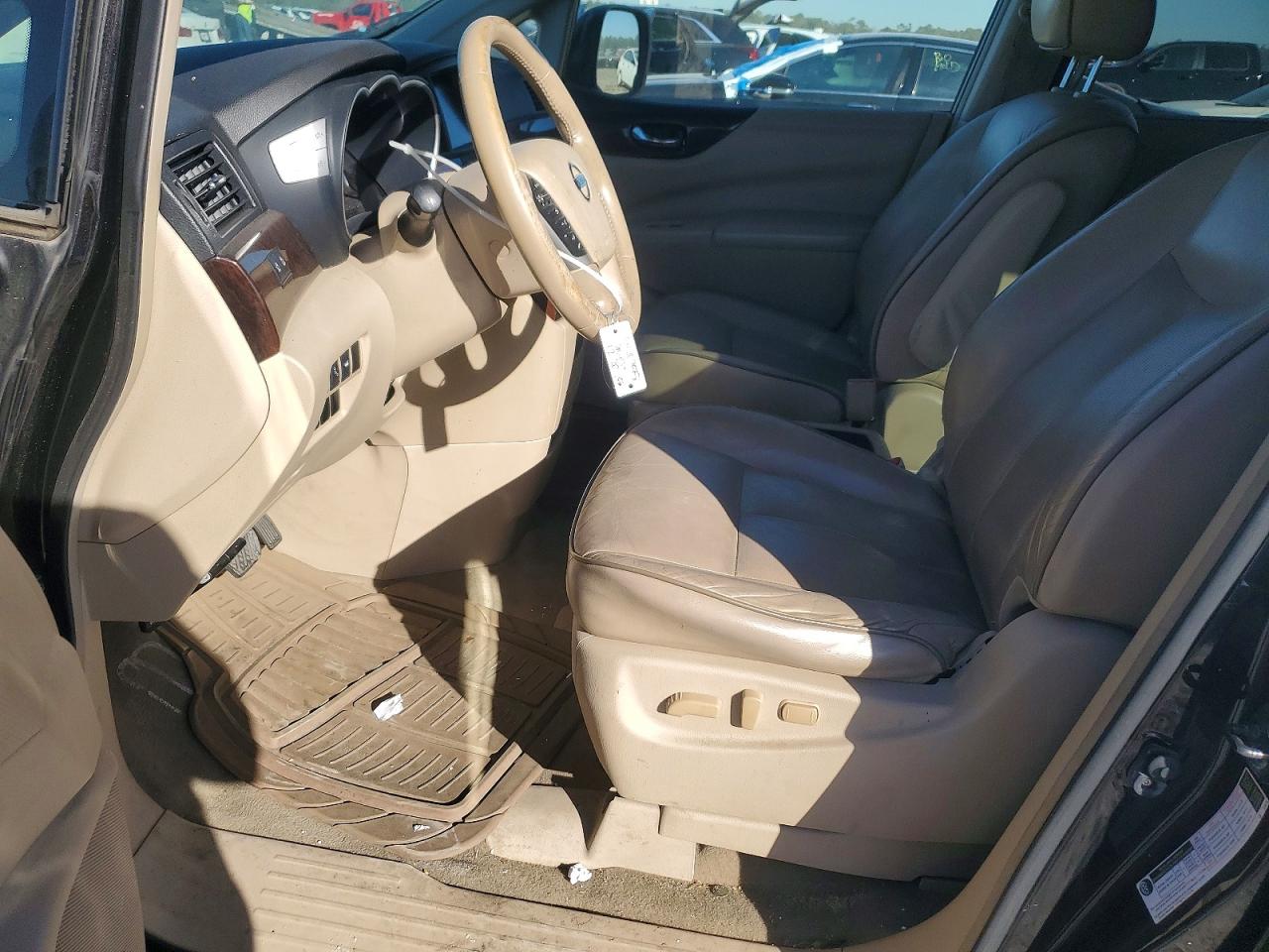 2012 NISSAN QUEST S photo 7