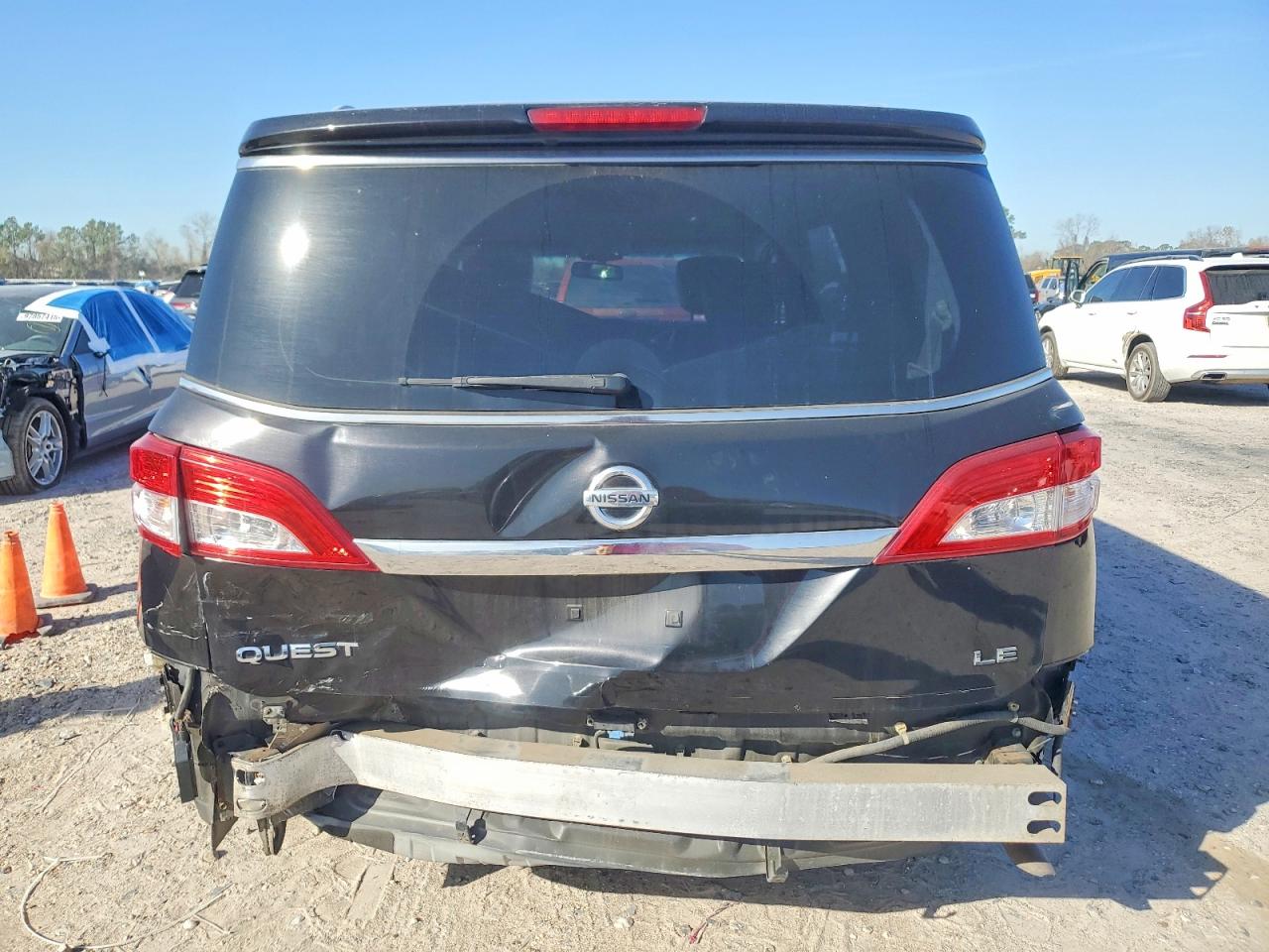 2012 NISSAN QUEST S photo 6