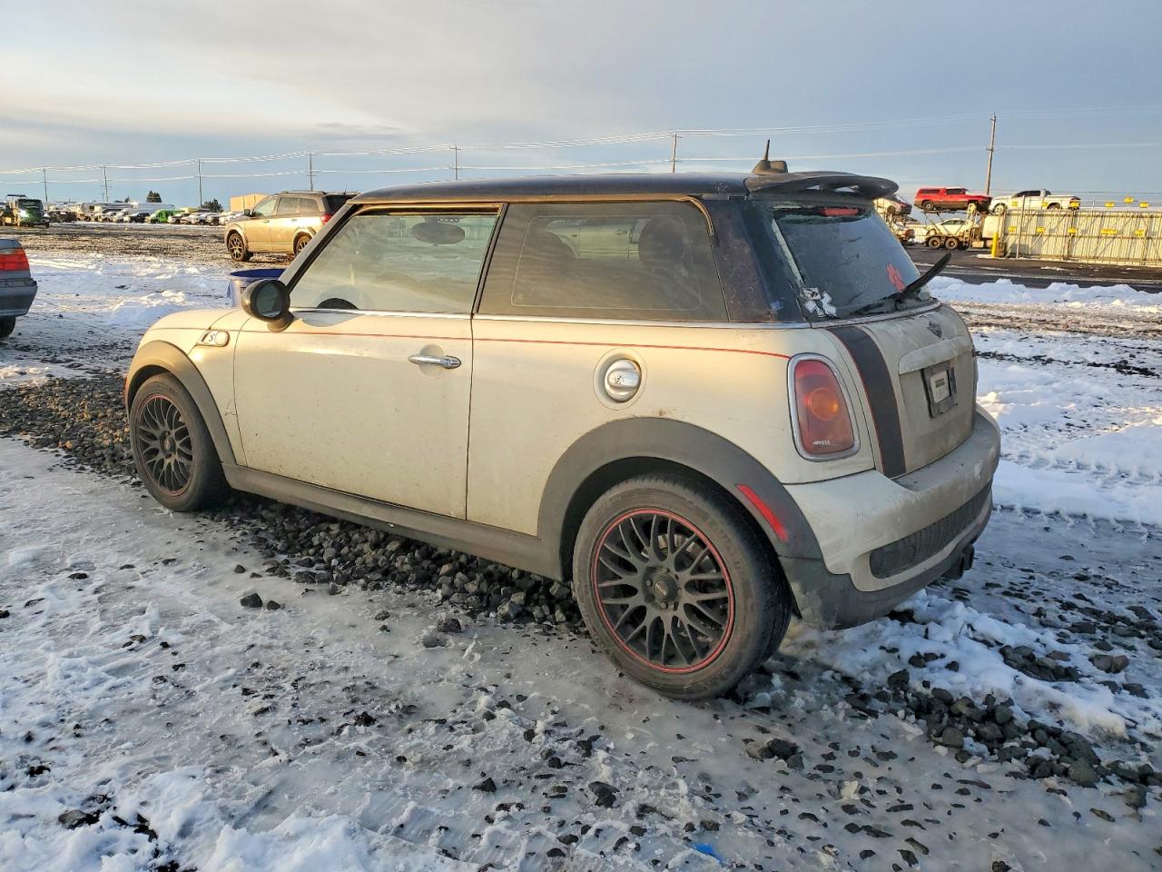2007 MINI COOPER S photo 2