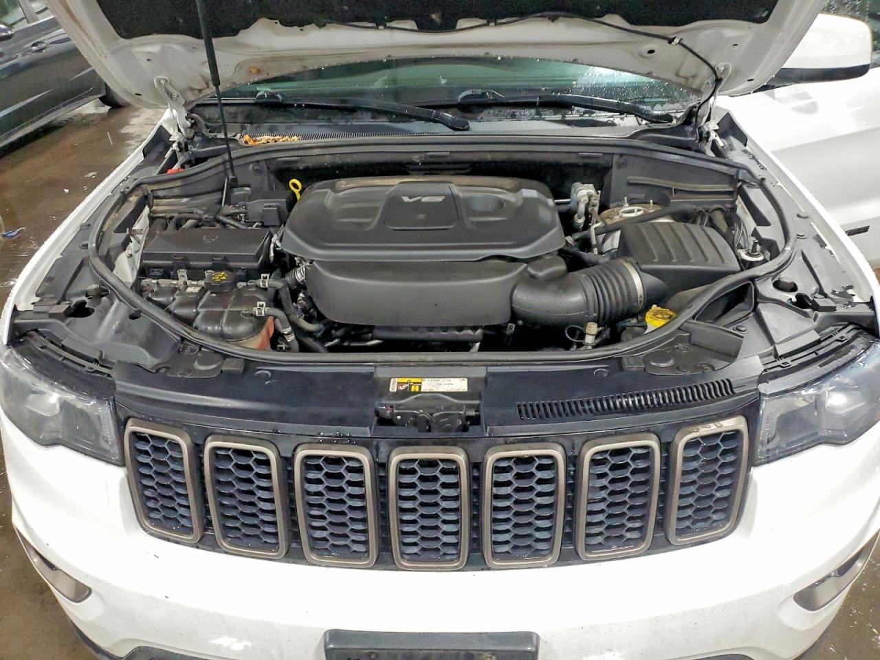2016 JEEP GRAND CHEROKEE LAREDO photo 12