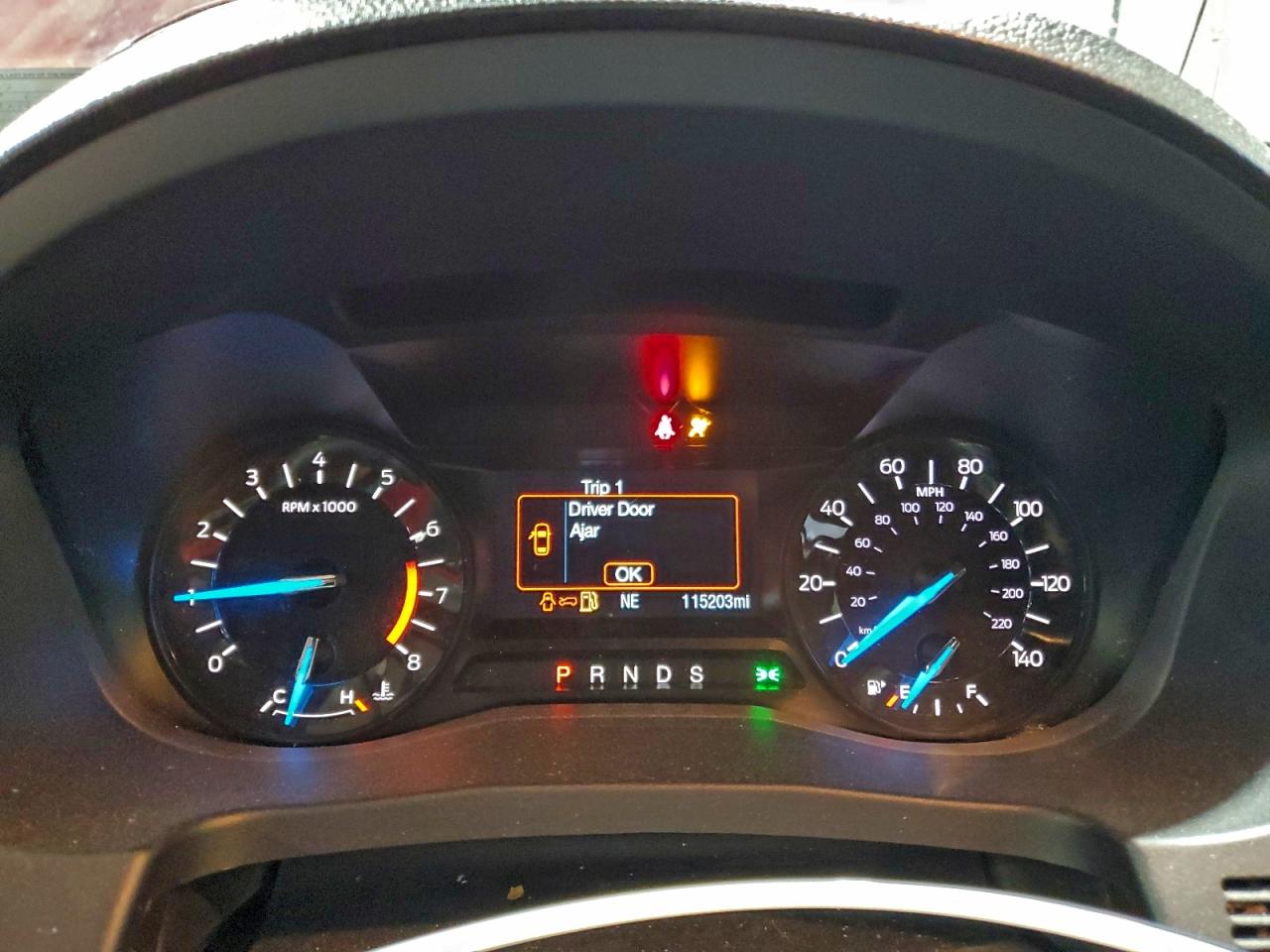 2018 FORD EXPLORER XLT photo 9