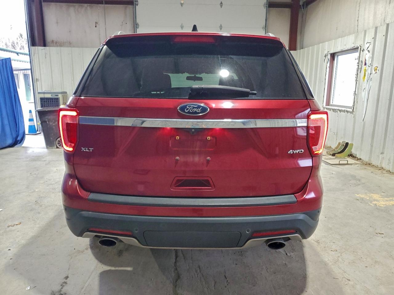 2018 FORD EXPLORER XLT photo 6