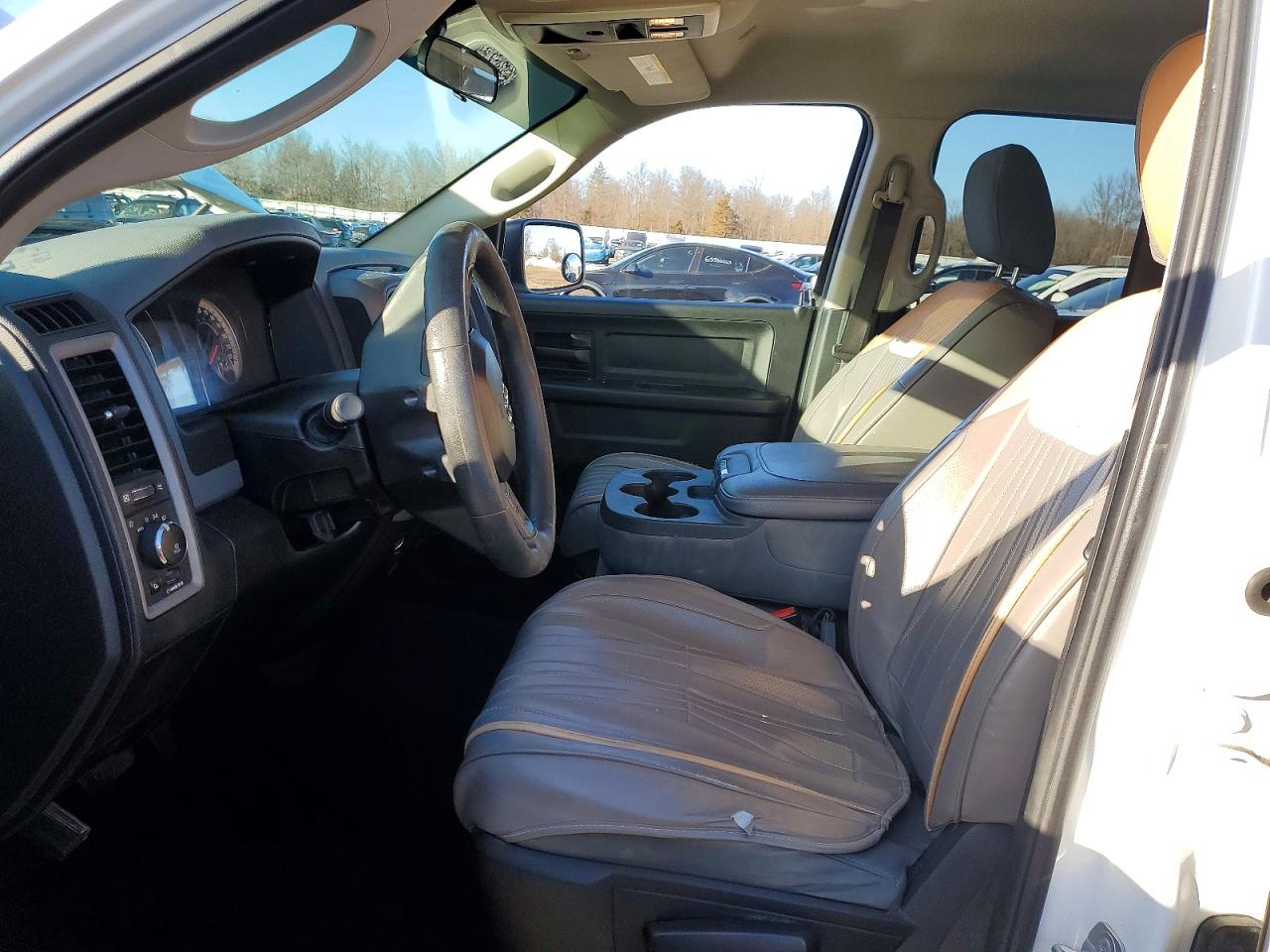 2018 RAM 1500 ST photo 7