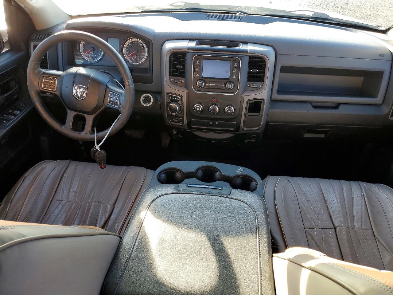 2018 RAM 1500 ST photo 8