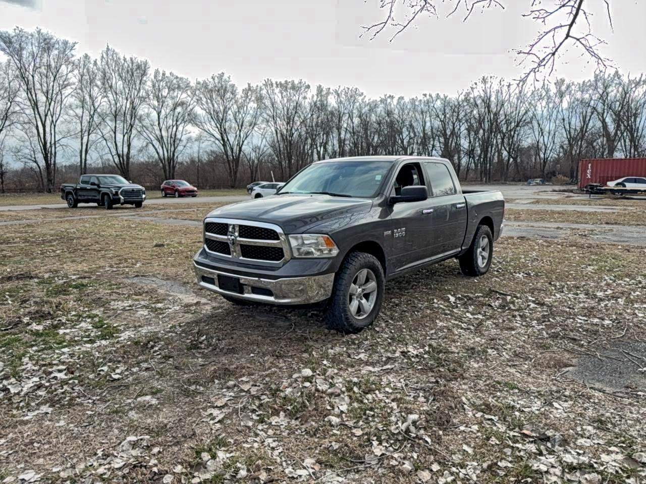 2018 RAM 1500 SLT photo 2