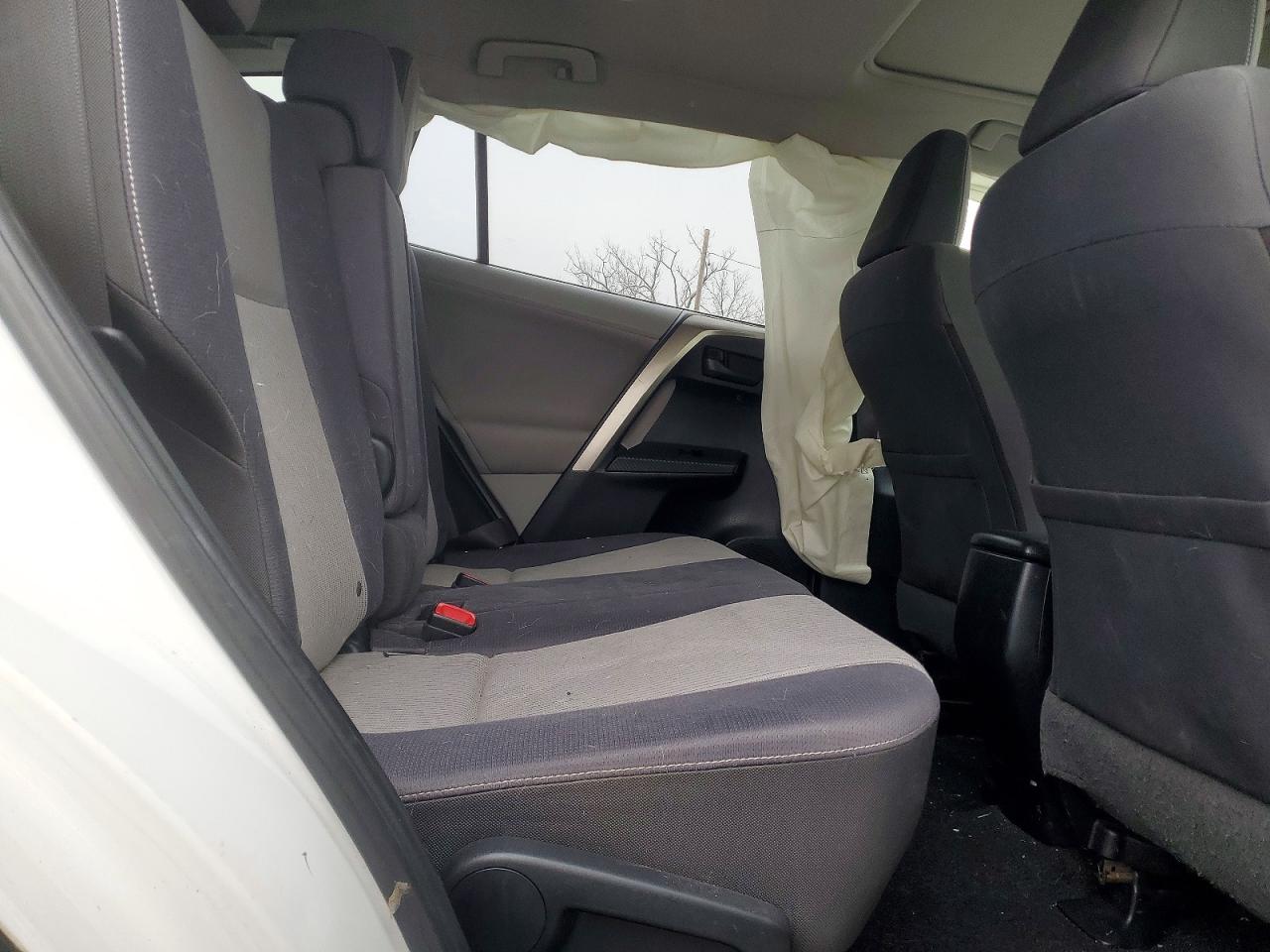 2013 TOYOTA RAV4 XLE photo 11